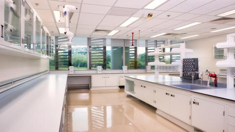 新加坡创新中心-室内实验室